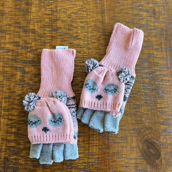 ⚡️MOVING SALE ⚡️Zara gloves ⚡️MOVING SALE ⚡️ - Picture 1 of 4